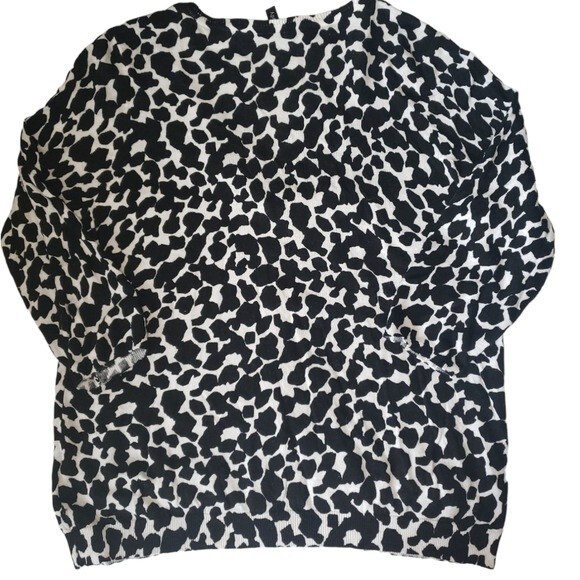 Relativity Black and White Animal Print Button Front Light Cotton Cardigan 1X - Picture 2 of 10